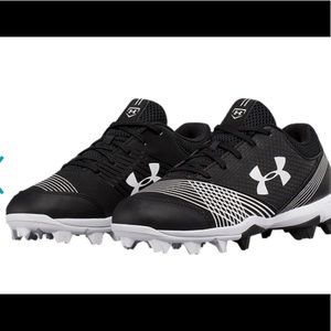🆕Womans Under Armour Baseball Cleats 12